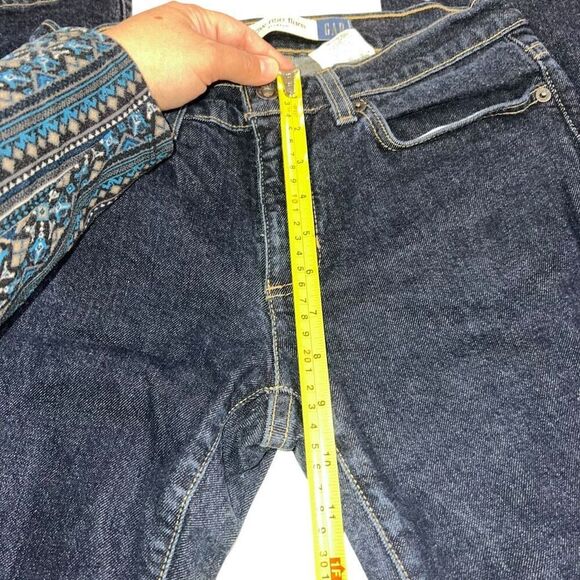 GAP Low Rise Flare Dark Wash Jeans - Size 6‎ - Picture 6 of 8